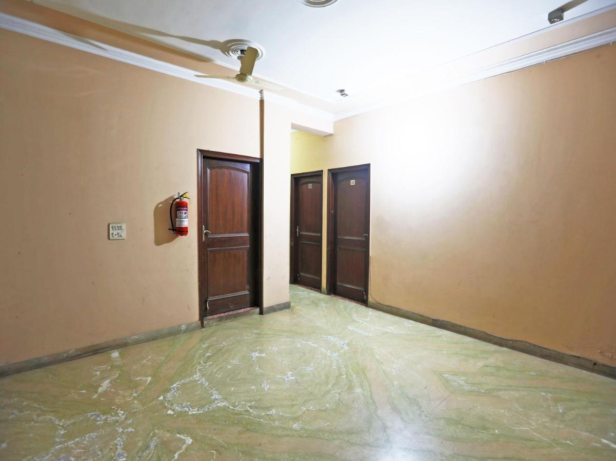 Oyo 70930 The Moon Hotel Asansol Bagian luar foto